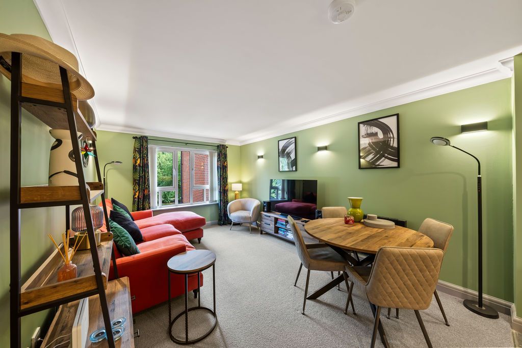 Additional image 4 of 2 bed flat for saleWindermere Court, Denmark Road, Carshalton SM5