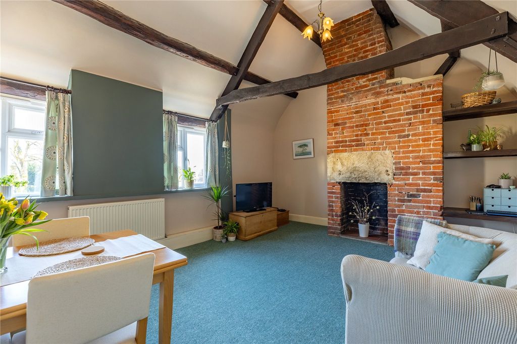 Additional image 2 of 2 bed flat for saleCheltenham Road, Cirencester, Gloucestershire GL7