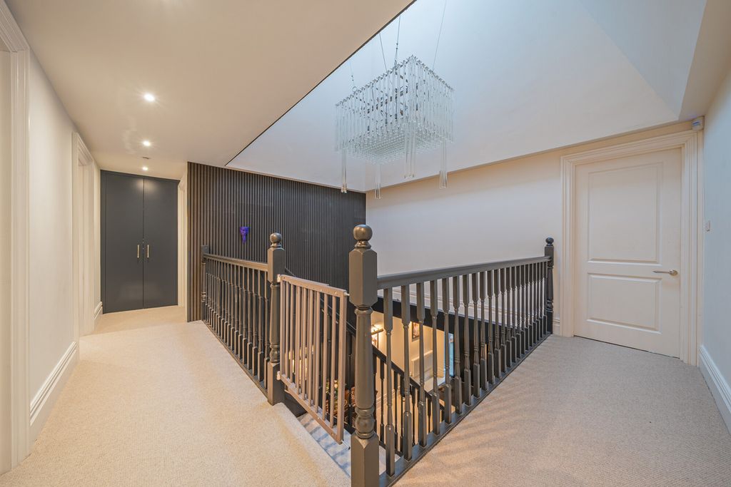 Additional image 13 of 5 bed detached house for saleSouth Hill, Chislehurst BR7
