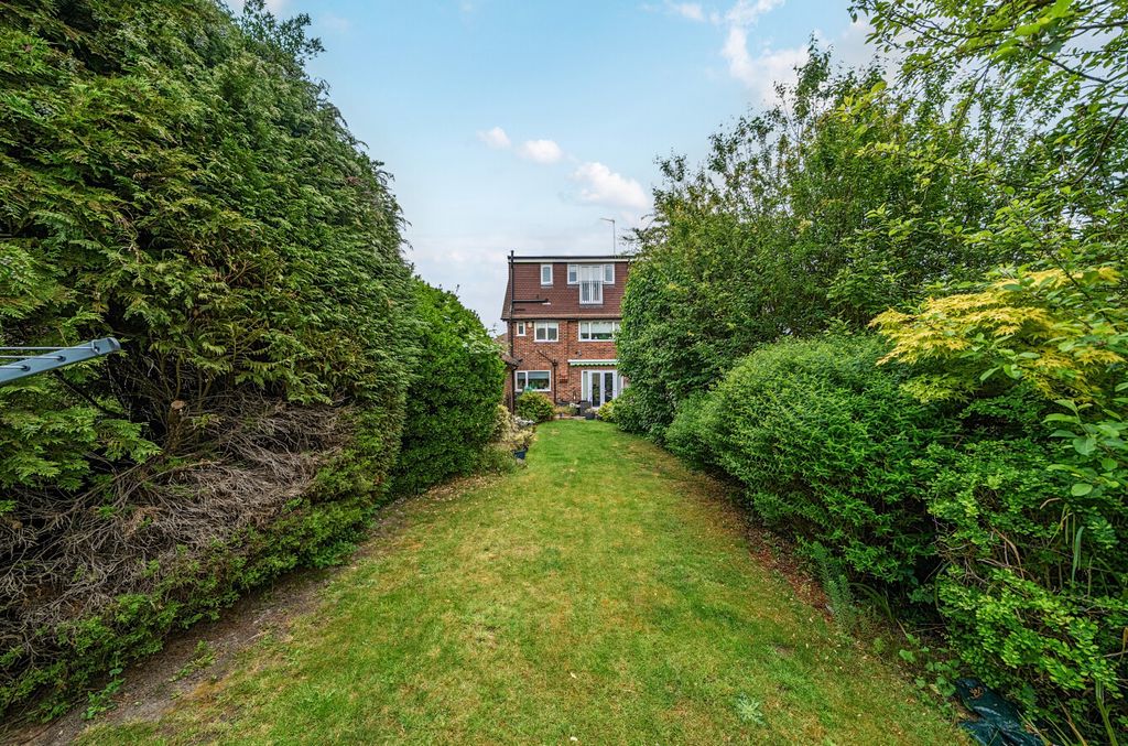 Additional image 17 of 4 bed semi-detached house for saleEdgebury, Chislehurst, Kent BR7