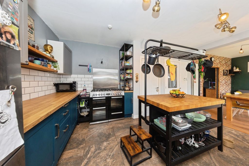 Additional image 4 of 3 bed detached house for saleAbergwili Road, Carmarthen, Carmarthenshire SA31
