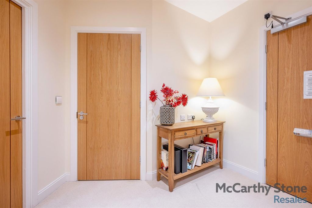 Additional image 27 of 1 bed flat for saleWatson Place, Trinity Road, Chipping Norton, Oxfordshire OX7