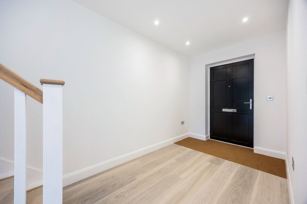 Additional image 3 of 3 bed semi-detached house for saleLondon Road, Cheltenham GL52