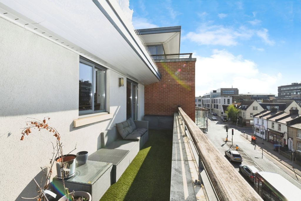 Additional image 6 of 2 bed flat for saleVictoria Court, New Street, Chelmsford, Essex CM1