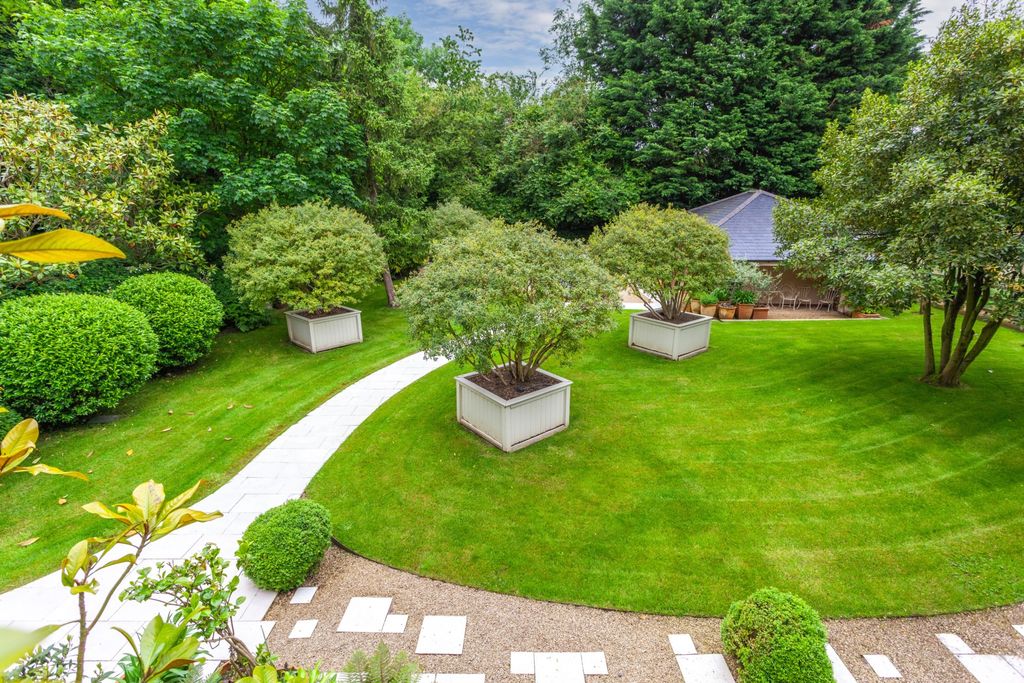 Additional image 2 of 3 bed country house for saleChinnor Hill, Chinnor, Oxfordshire OX39