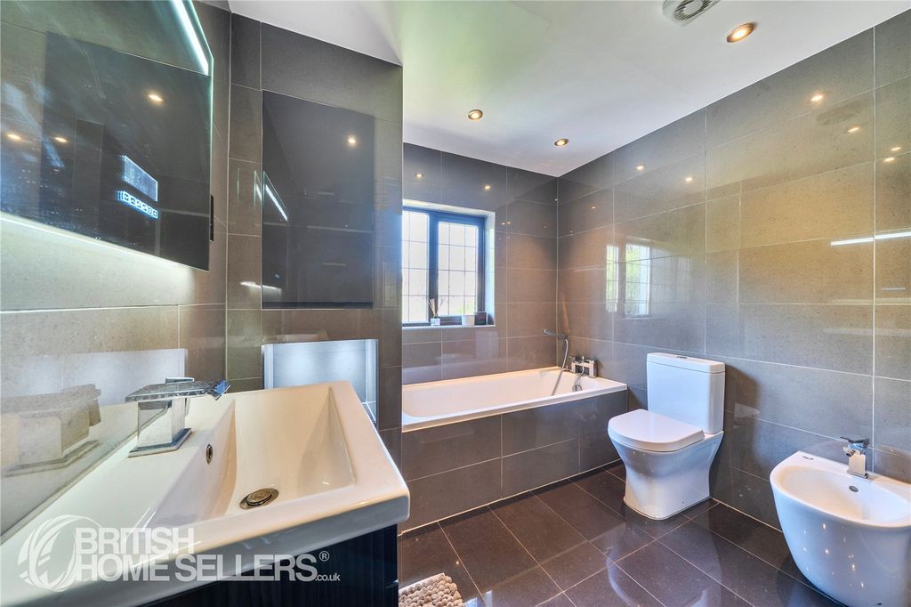 Additional image 18 of 6 bed detached house for saleWoodmansterne Road, Carshalton SM5