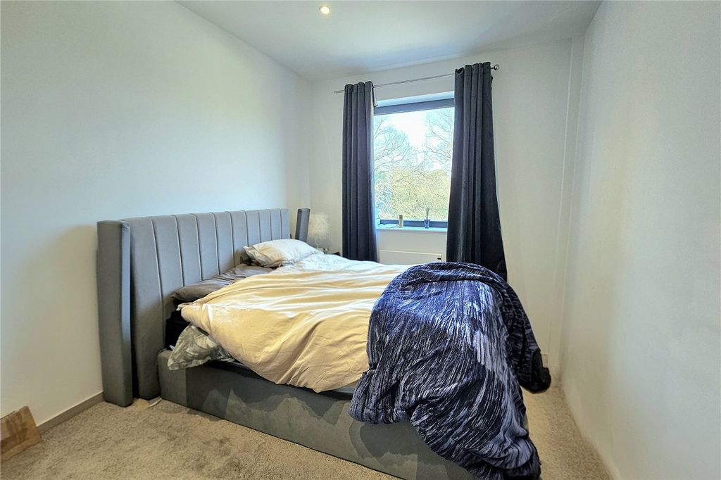 Additional image 8 of 2 bed flat for saleCompass House, Camberley GU15