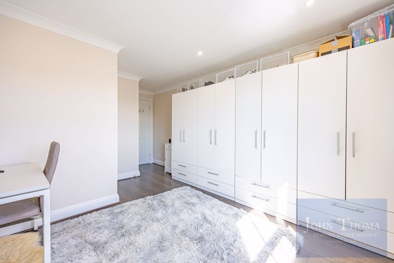 Additional image 7 of 2 bed flat for saleManor Road, Chigwell IG7