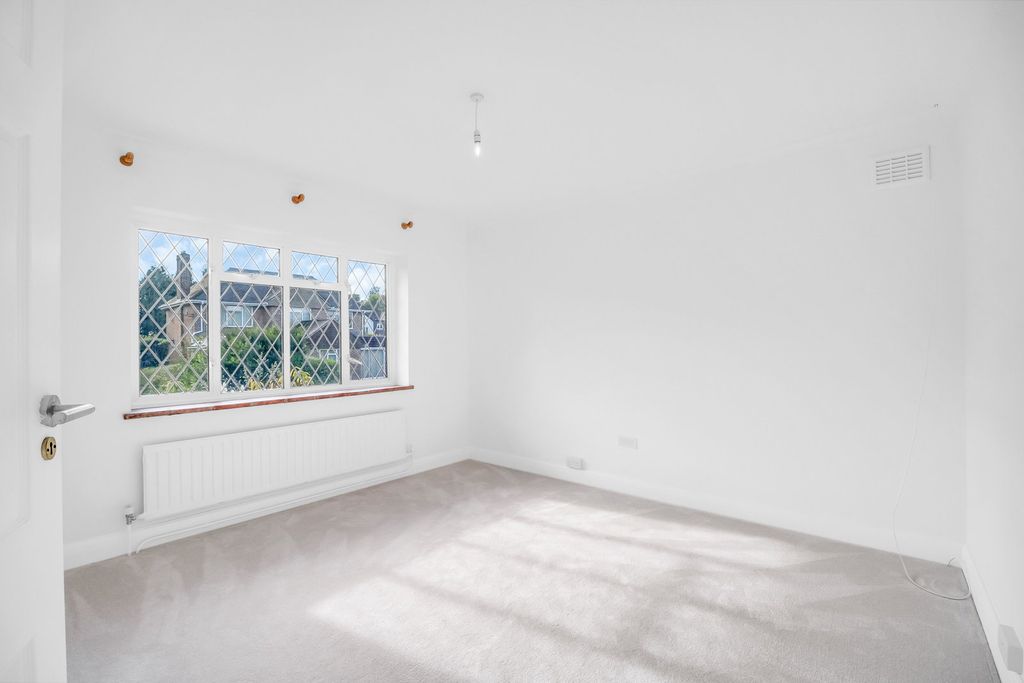 Additional image 13 of 3 bed detached house for saleHarestone Hill, Caterham CR3