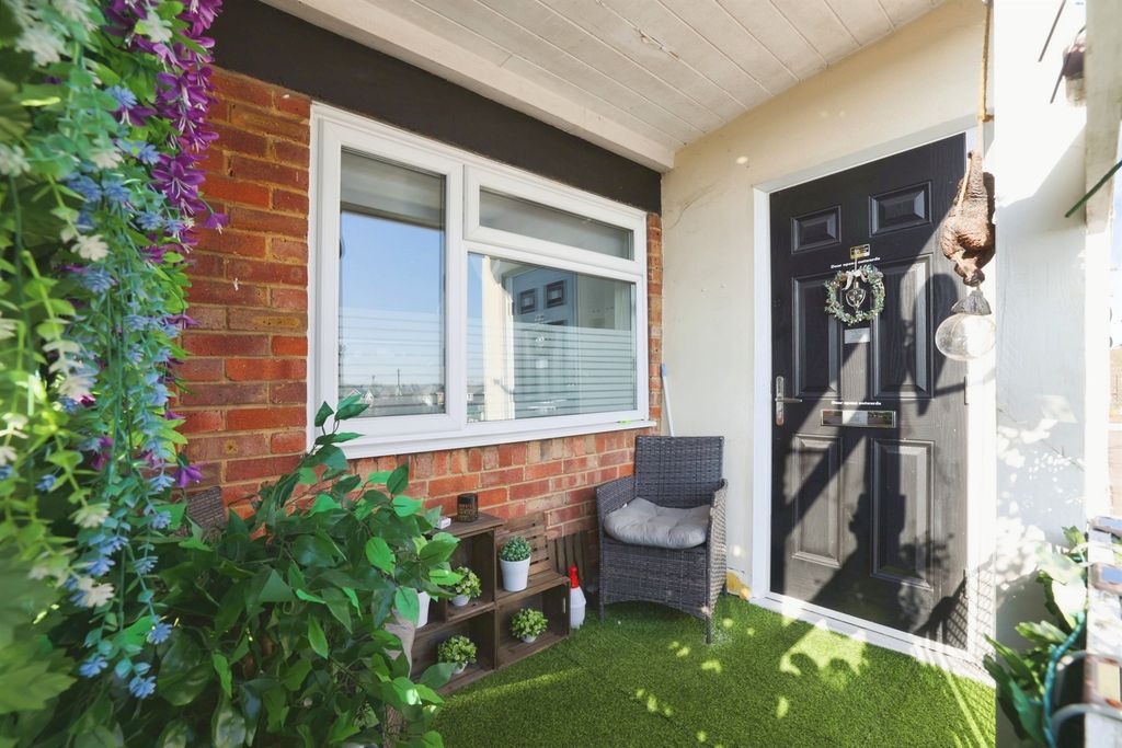 2 bed flat for saleWilliam Street, Calne SN11