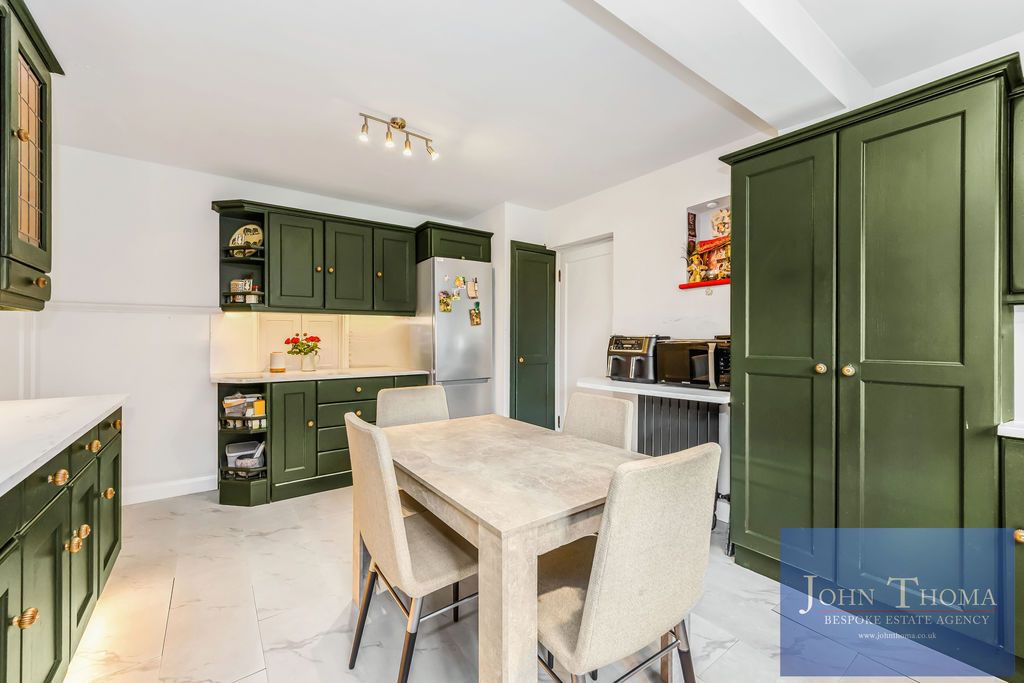 Additional image 6 of 4 bed detached house for saleChester Road, Chigwell IG7