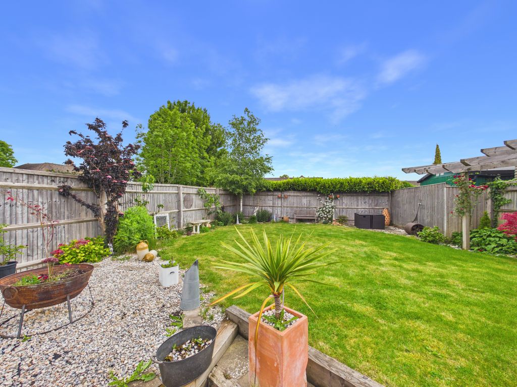 Additional image 6 of 3 bed semi-detached house for saleGlimbers Grove, Chinnor, Oxfordshire OX39