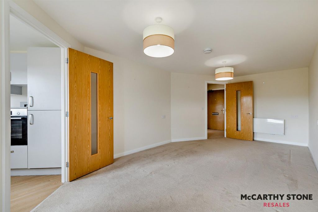 Additional image 4 of 1 bed flat for saleStation Road, Buxton SK17