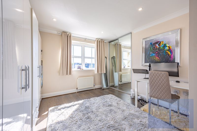 Additional image 6 of 2 bed flat for saleManor Road, Chigwell IG7