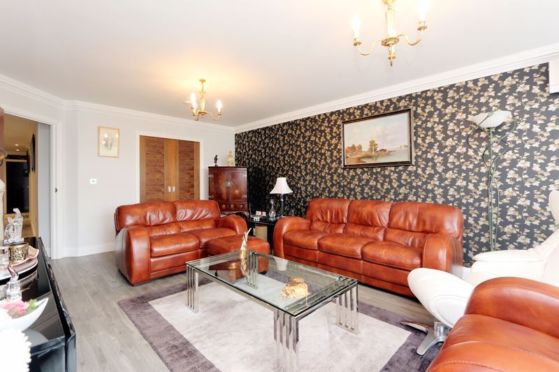 Additional image 8 of 3 bed flat for saleRegency Apartments, Manor Road, Chigwell IG7