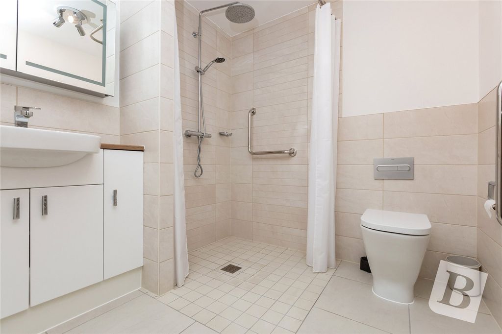 Additional image 6 of 2 bed flat for salePrinces Road, Chelmsford, Essex CM2