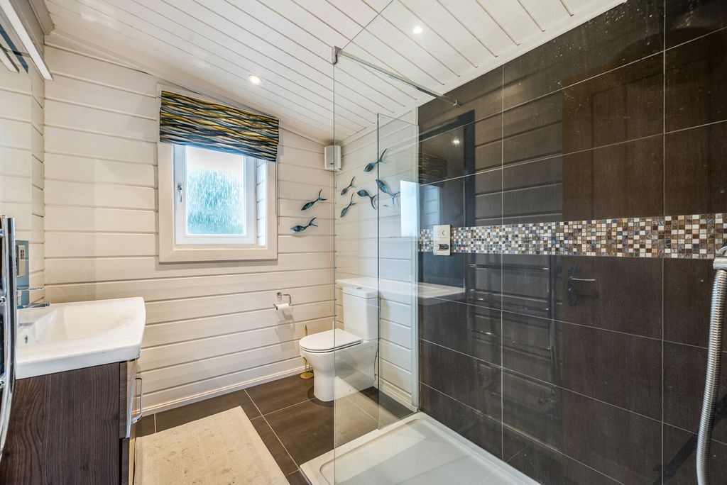 Additional image 17 of 4 bed detached house for saleLaleham Reach, Chertsey KT16