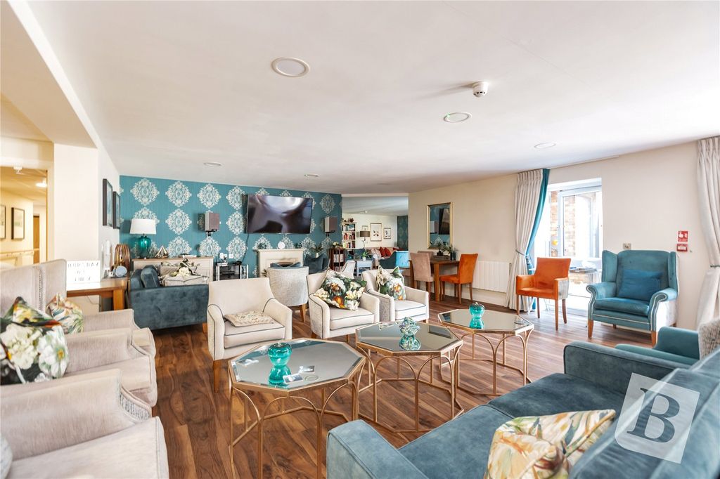 Additional image 8 of 2 bed flat for salePrinces Road, Chelmsford, Essex CM2