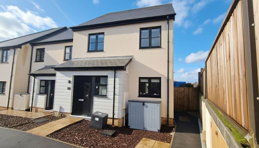 3 bed semi-detached house for saleMuseum Court, Camelford PL32