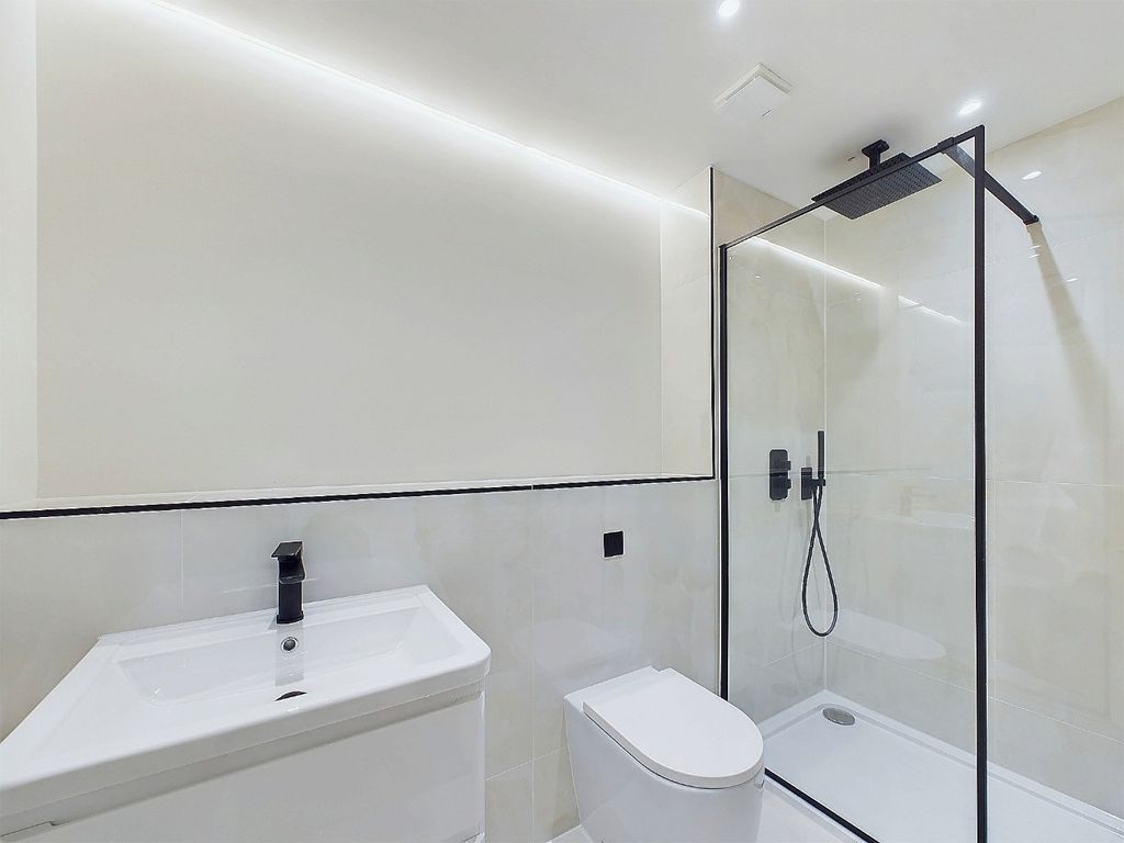 Additional image 9 of 2 bed flat for saleSilver Leaves, Southill Road, Chislehurst, Kent BR7