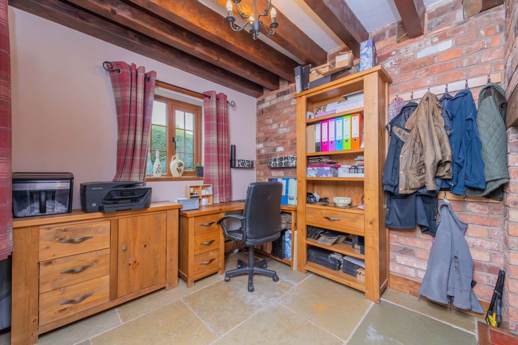 Additional image 7 of 5 bed country house for saleWalford Lodge Dorrington, Shrewsbury SY5