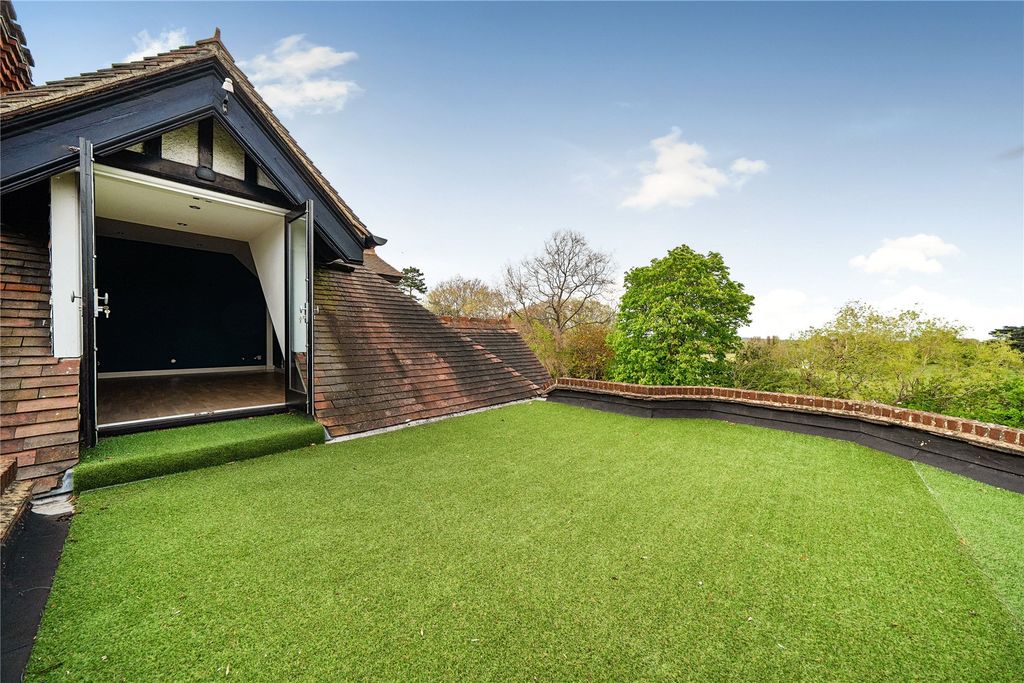 Additional image 9 of 2 bed flat for saleCamden Park Road, Chislehurst BR7