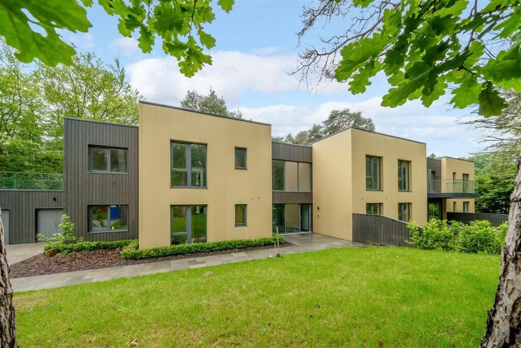 Additional image 10 of 2 bed flat for saleTekels Park, Camberley GU15