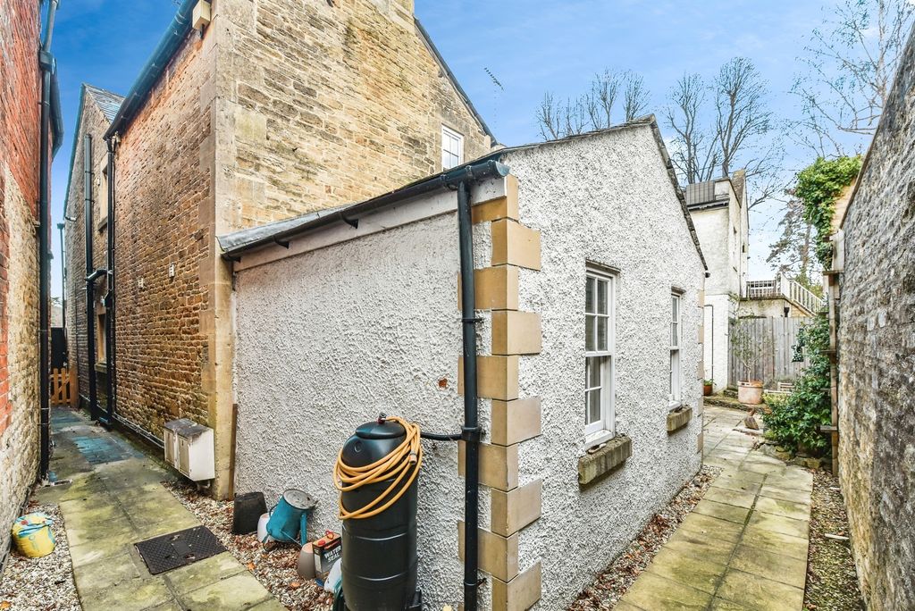 Additional image 10 of 1 bed flat for saleSt. Mary Street, Chippenham SN15