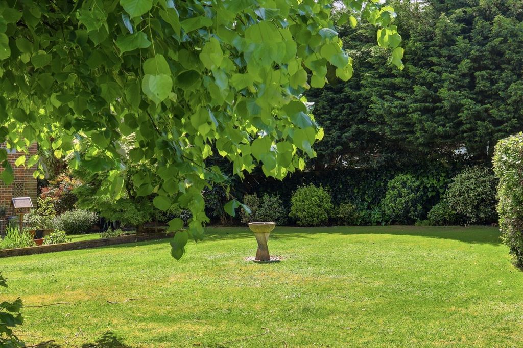 Additional image 19 of 1 bed flat for saleGreenhill, High Road, Buckhurst Hill IG9
