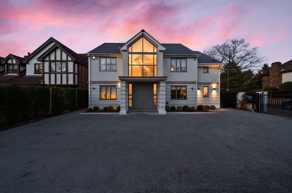 Additional image 2 of 5 bed detached house for saleLeesons Hill, Chislehurst BR7