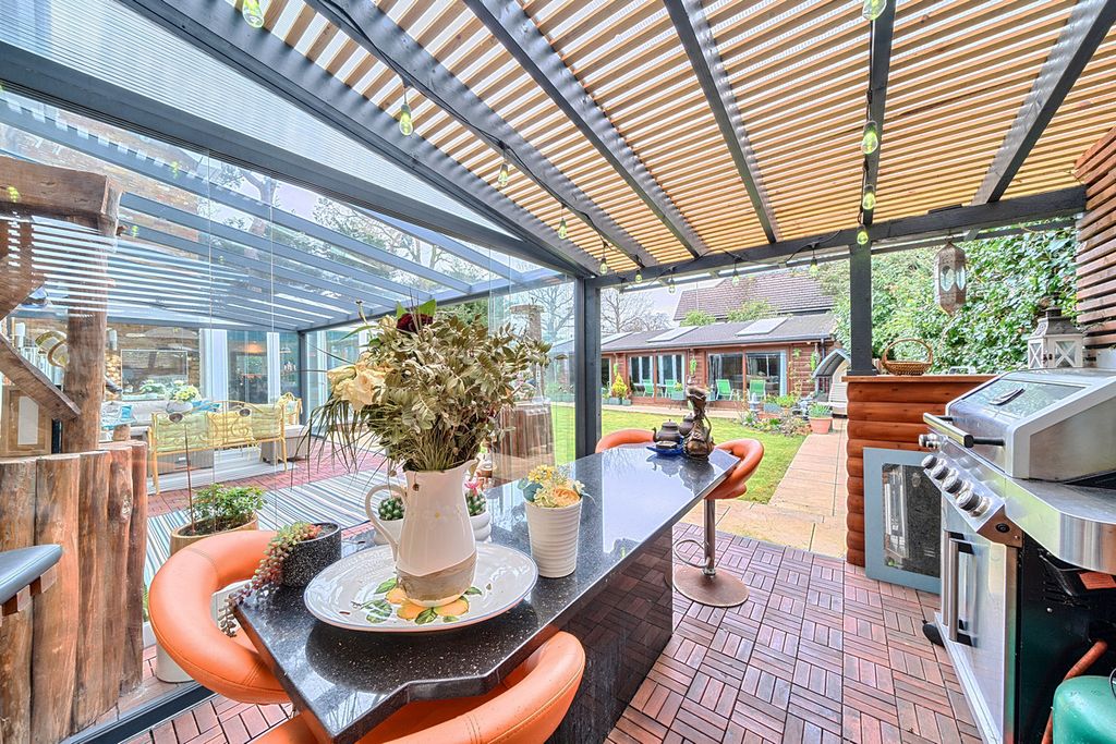 Additional image 9 of 5 bed detached house for saleHeathfield Road, Bushey WD23