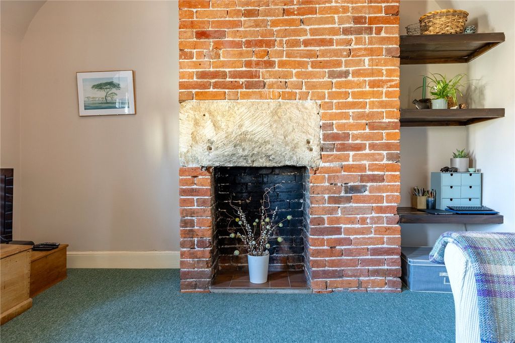 Additional image 10 of 2 bed flat for saleCheltenham Road, Cirencester, Gloucestershire GL7