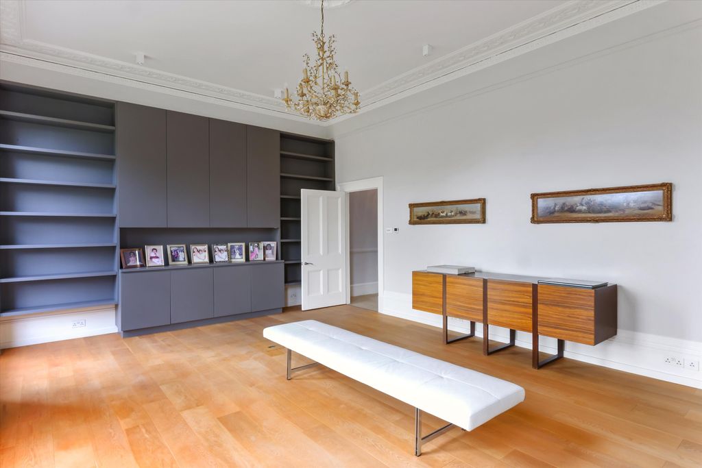Additional image 11 of 5 bed terraced house for saleLypiatt Terrace, Cheltenham, Gloucestershire GL50