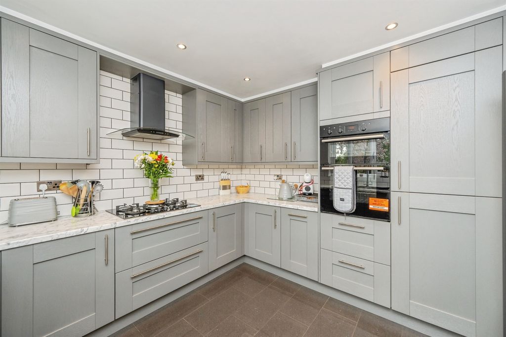 Additional image 3 of 3 bed semi-detached house for saleWillett Avenue, Burntwood WS7