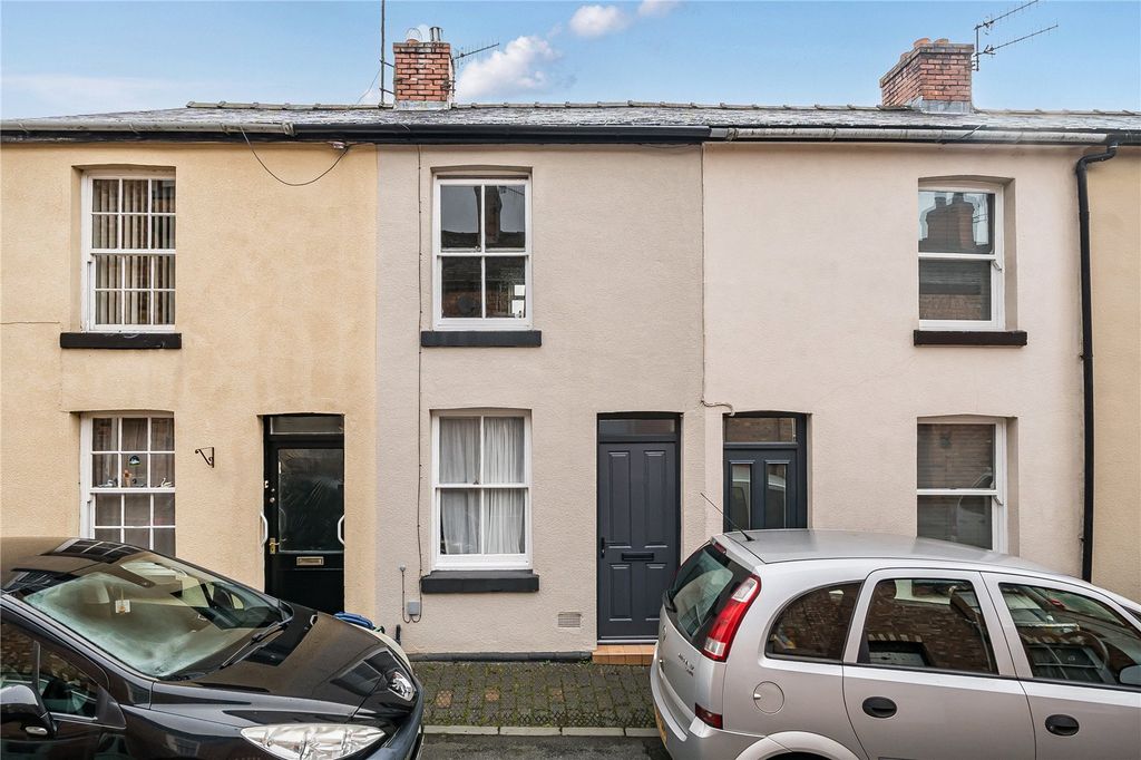 2 bed terraced house for salePicton Street, Llanidloes, Powys SY18