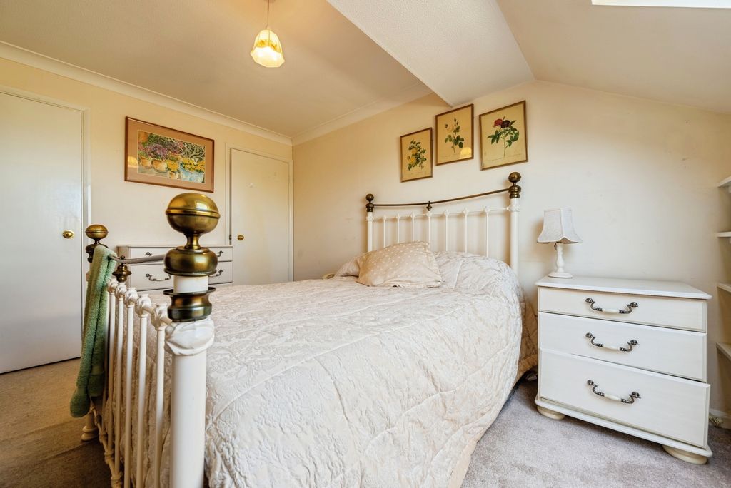 Additional image 8 of 2 bed flat for saleWest Hill, Wadebridge, Cornwall PL27