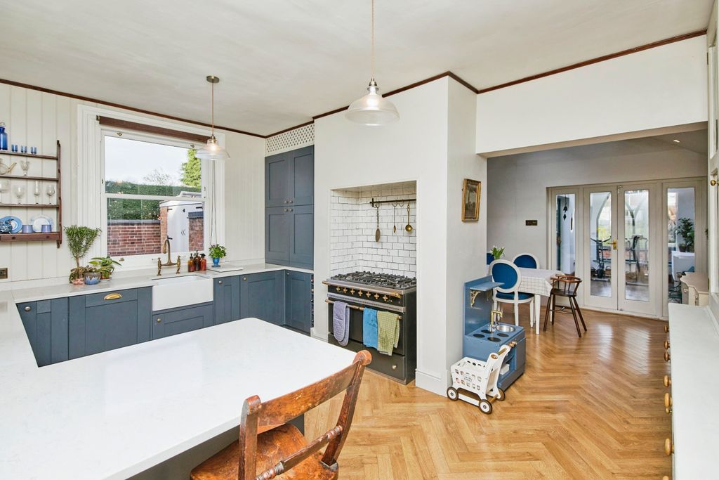 Additional image 7 of 7 bed semi-detached house for saleAlexandra Road, Burton-On-Trent, Staffordshire DE15