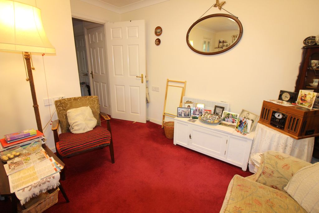Additional image 8 of 1 bed flat for saleThe Green, Chipping Norton OX7