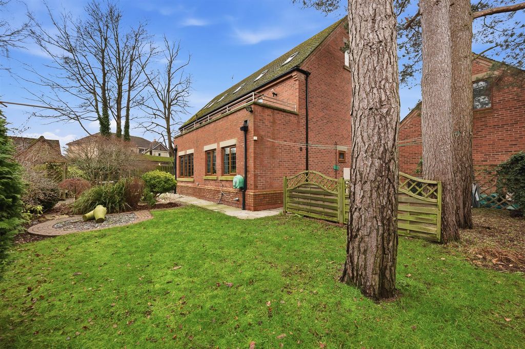 Additional image 51 of 6 bed detached house for saleRye Flatt Lane, Chesterfield S40