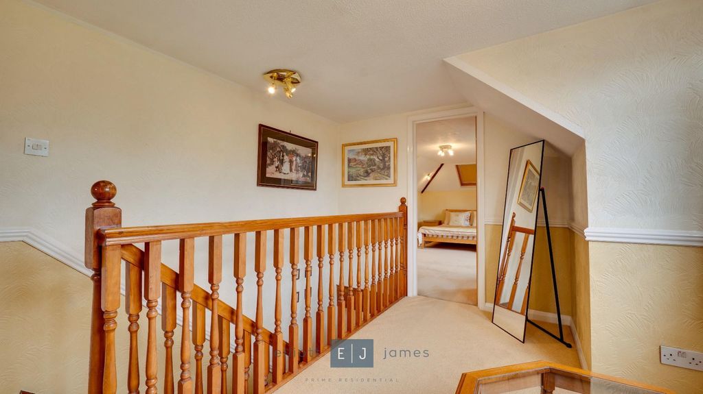 Additional image 32 of 5 bed detached house for saleLee Grove, Chigwell IG7