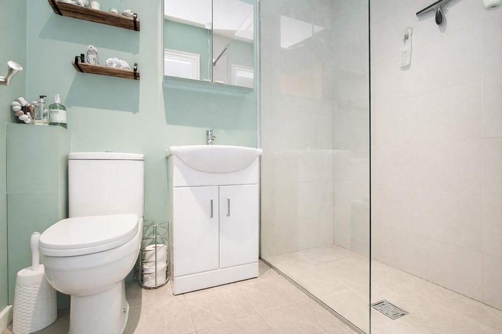 Additional image 14 of 5 bed semi-detached house for saleNorthwood Road, Carshalton SM5