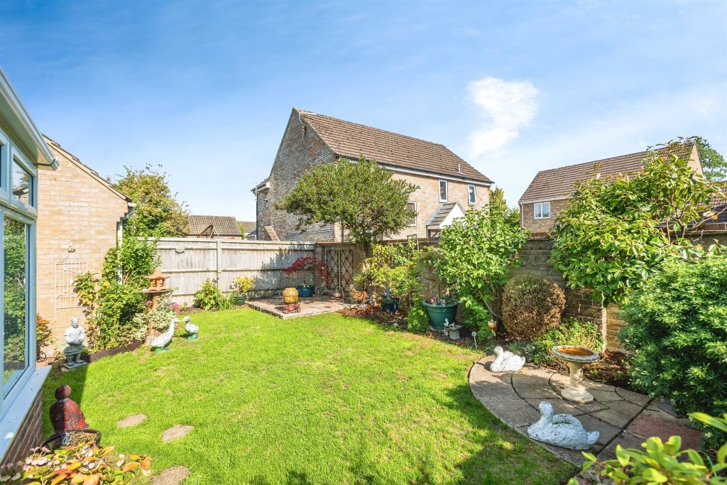 Additional image 12 of 4 bed link detached house for saleThe Maples, Carterton OX18