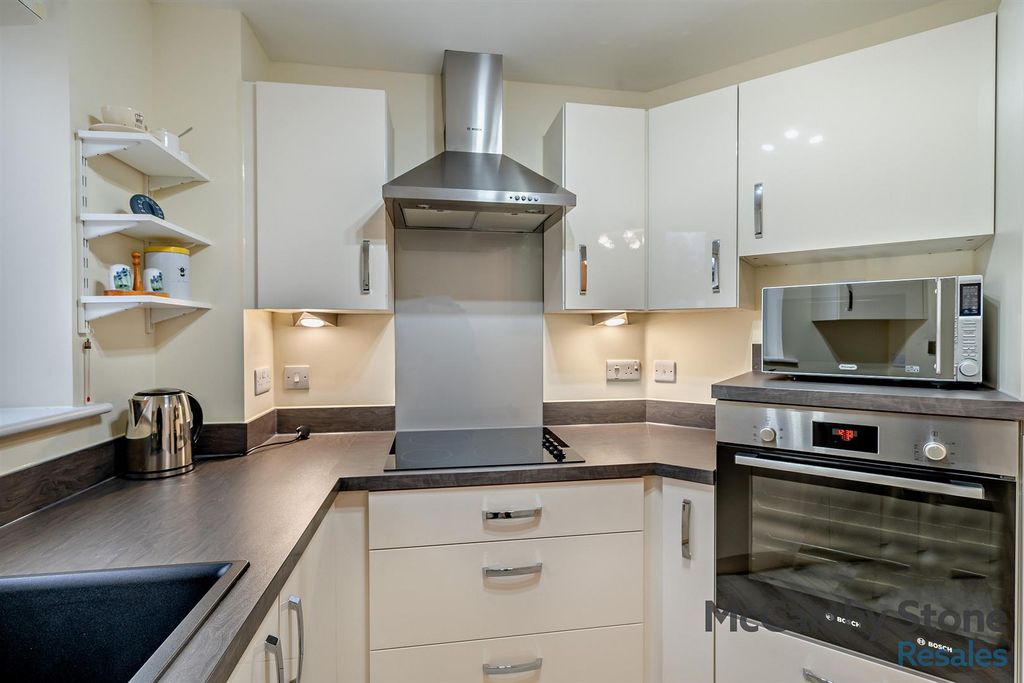 Additional image 20 of 1 bed flat for salePreston Road, Clayton-Le-Woods, Chorley PR6