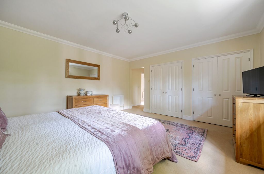 Additional image 14 of 5 bed detached house for saleGolf Drive, Camberley, Surrey GU15