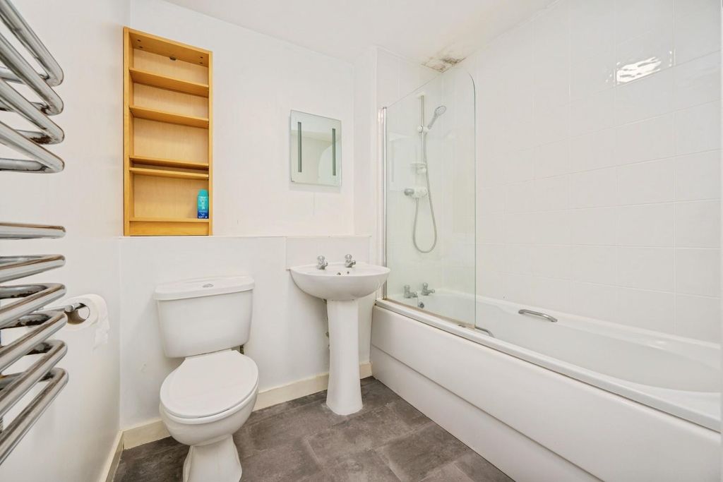 Additional image 4 of 1 bed flat for saleHarleston House, Deykin Road, Lichfield, Staffordshire WS13