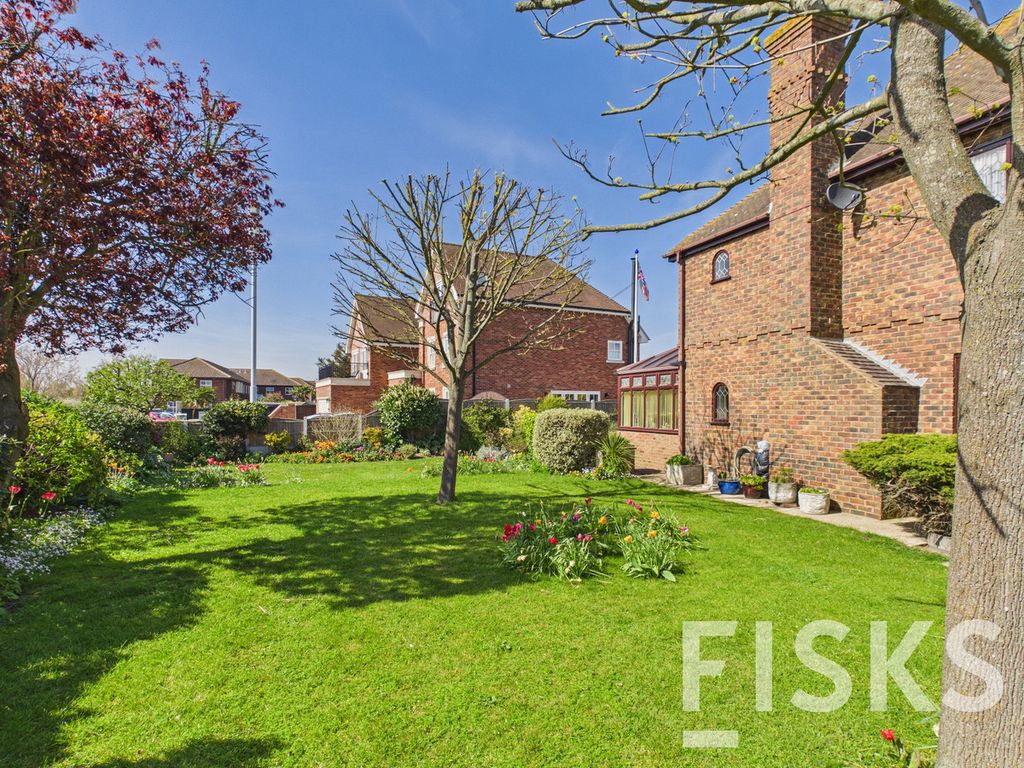Additional image 28 of 4 bed detached house for saleLeigh Road, Canvey Island SS8