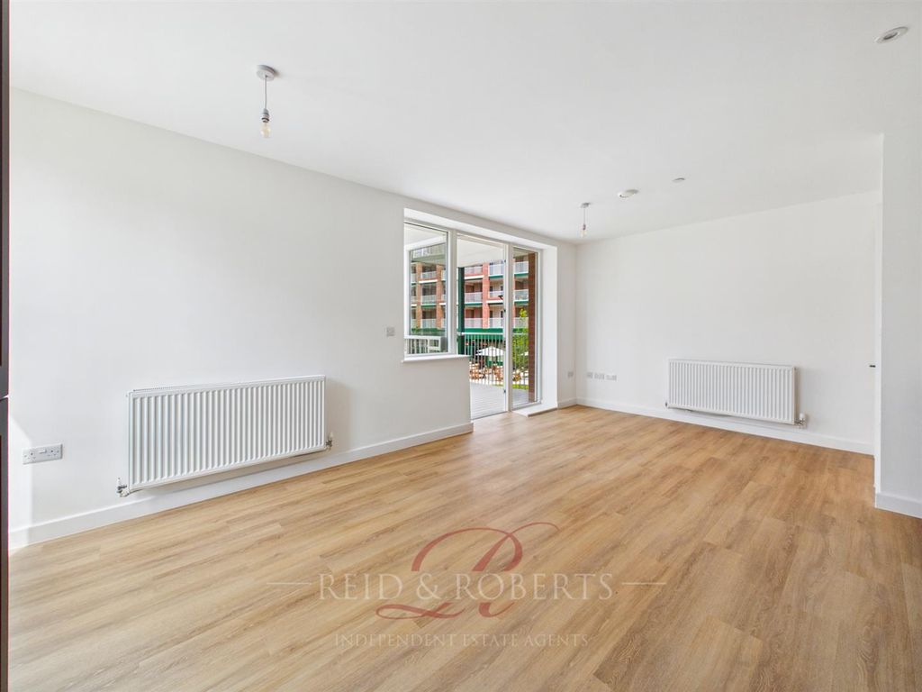 2 bed flat for saleHathaway Lane, Great Boughton CH3