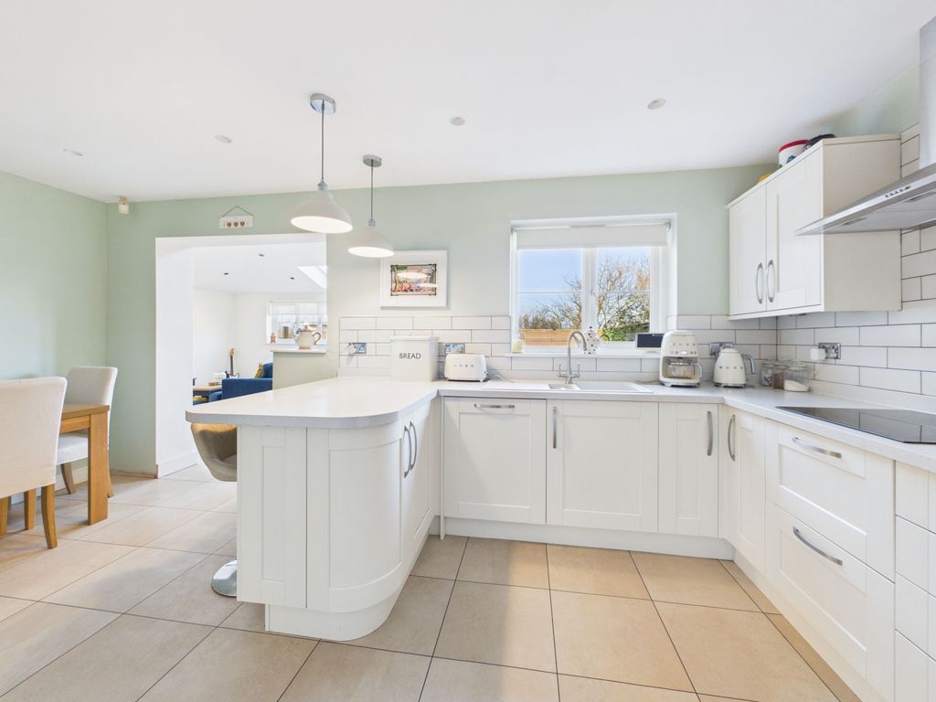 Additional image 15 of 4 bed detached house for saleTelford Close, Castleford, West Yorkshire WF10