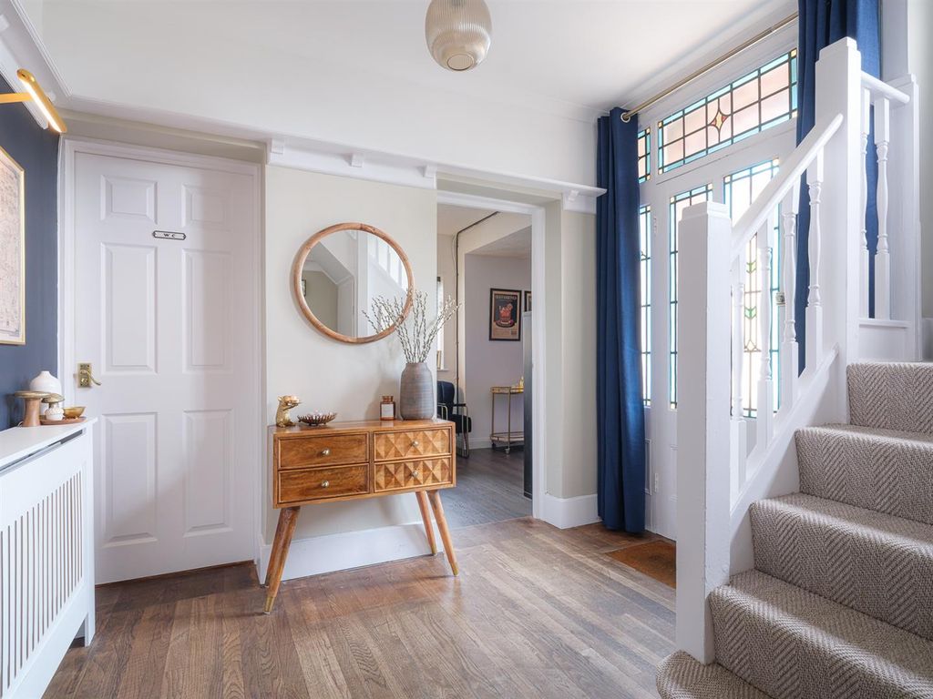 Additional image 3 of 5 bed detached house for saleYewstock Crescent West, Chippenham SN15
