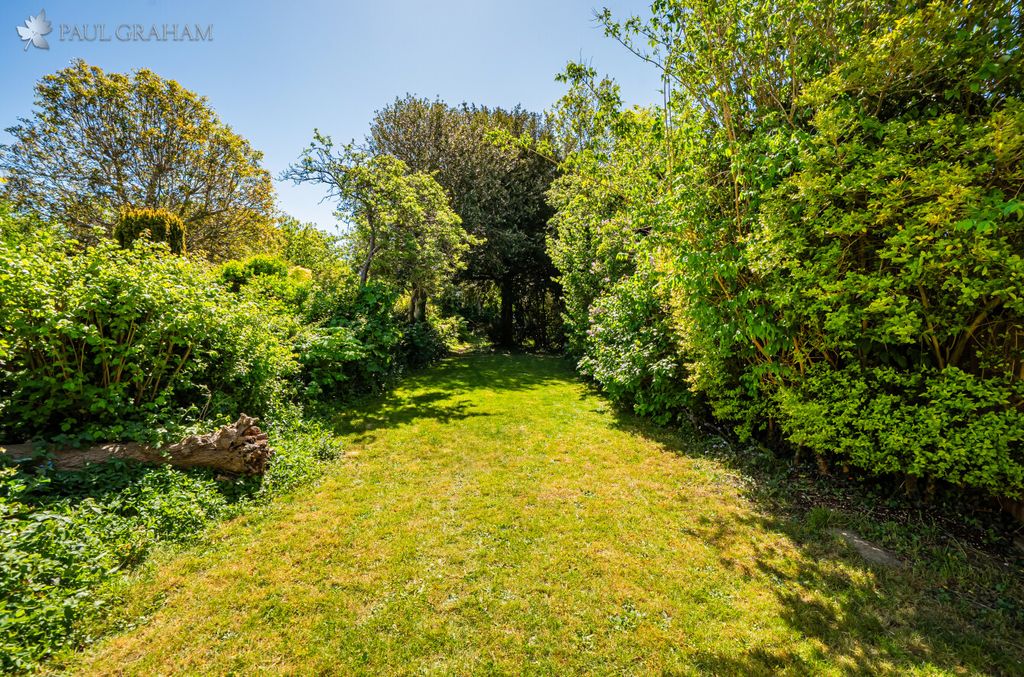 Additional image 21 of 4 bed semi-detached house for saleGrosvenor Avenue, Carshalton SM5